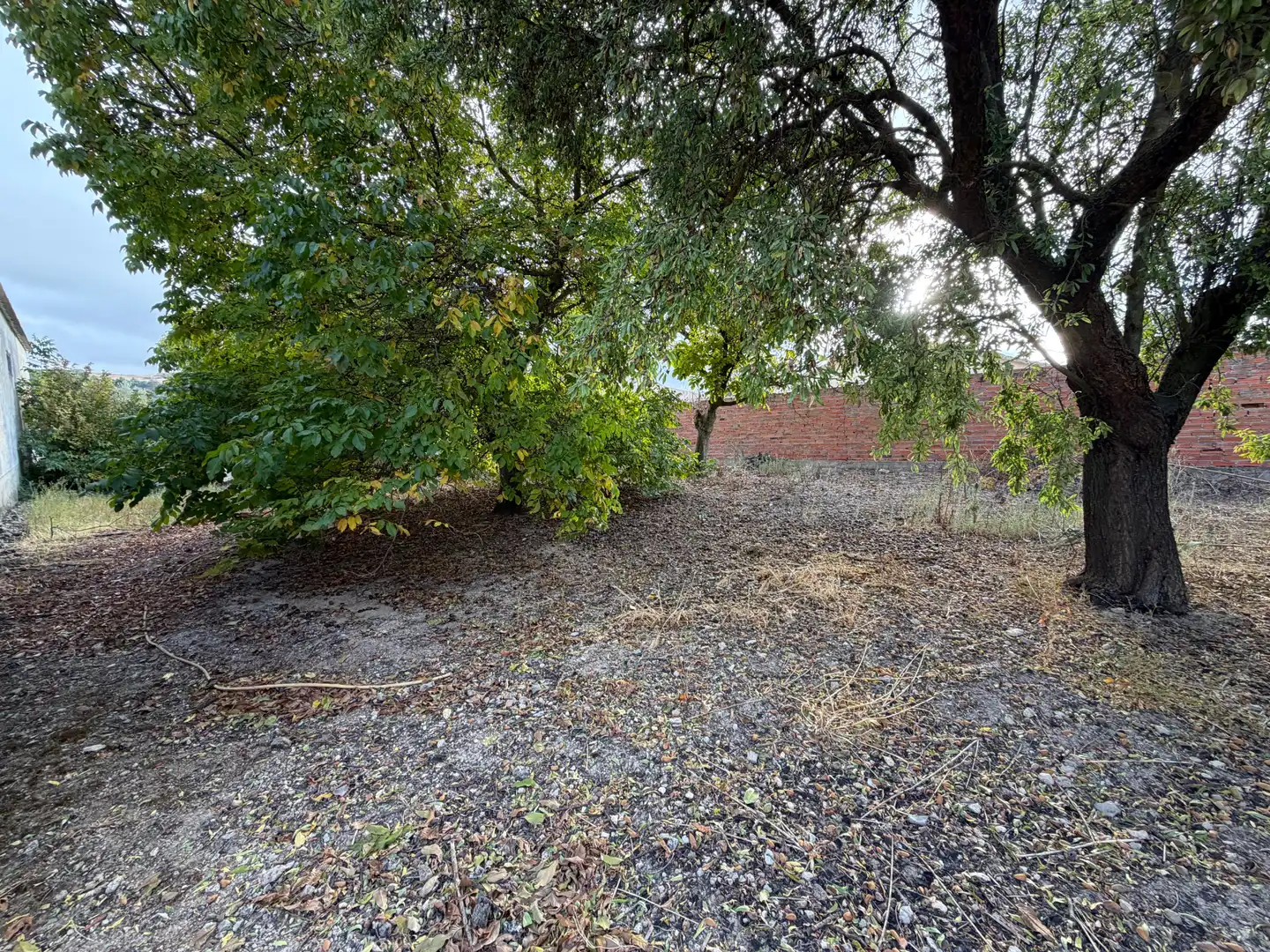 Finca rústica en venta en Fombellida con Jardín privado, Terraza y Amueblado
