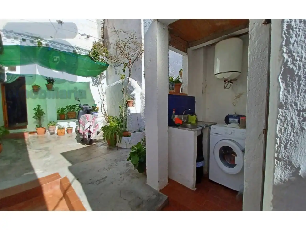 Kitchen of Houses for sale in Granada