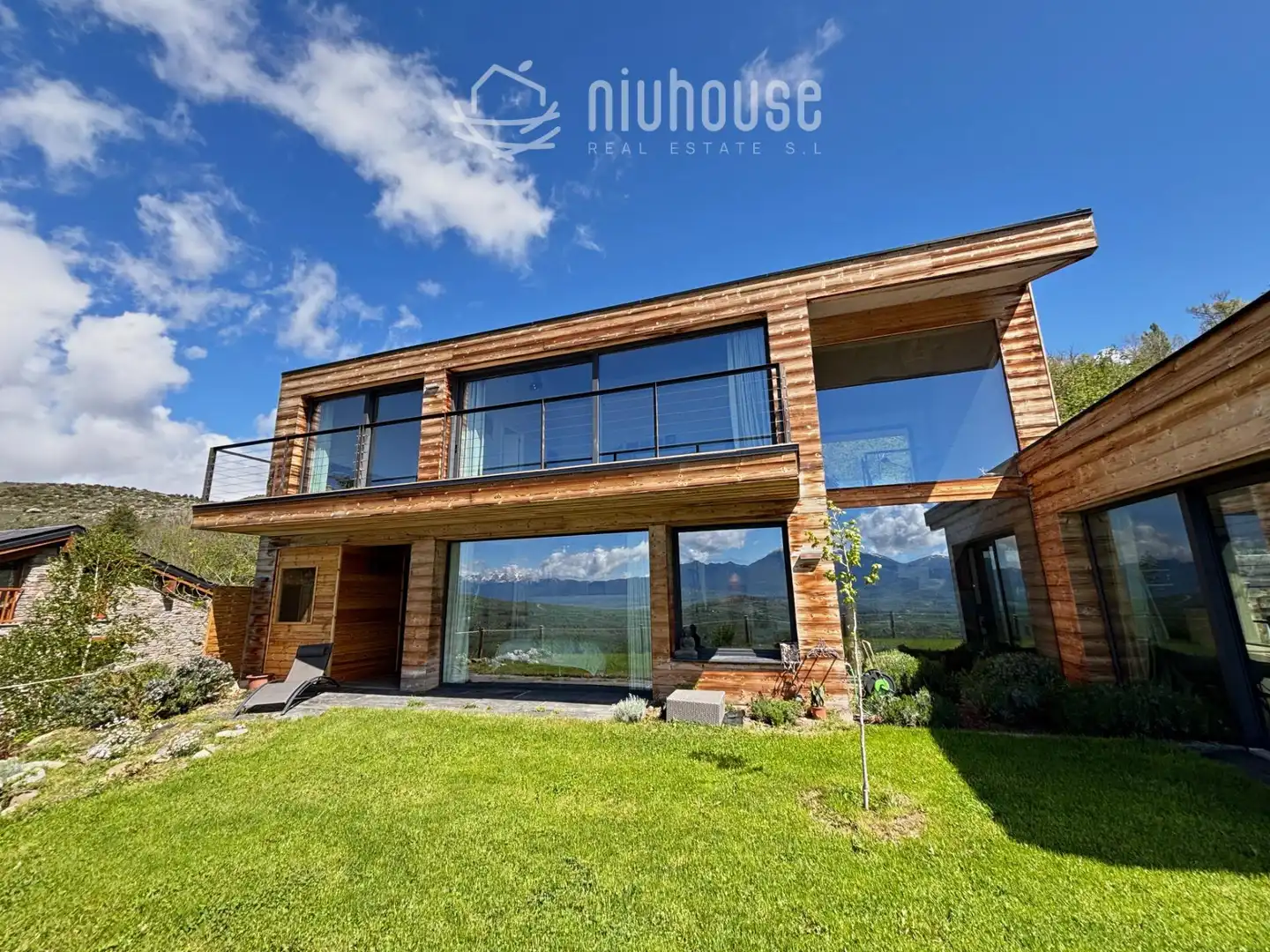 Vista exterior de Casa o chalet en venta en Enveitg
