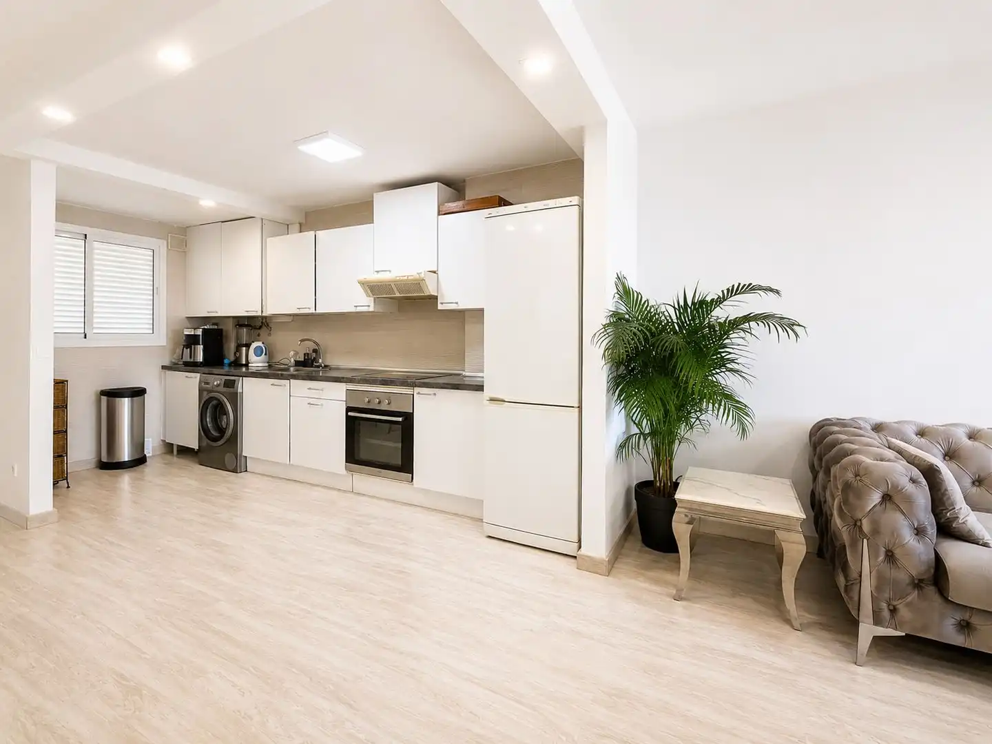 Cuina de Apartament en venda en Benalmádena amb Jardí privat i Piscina comunitària