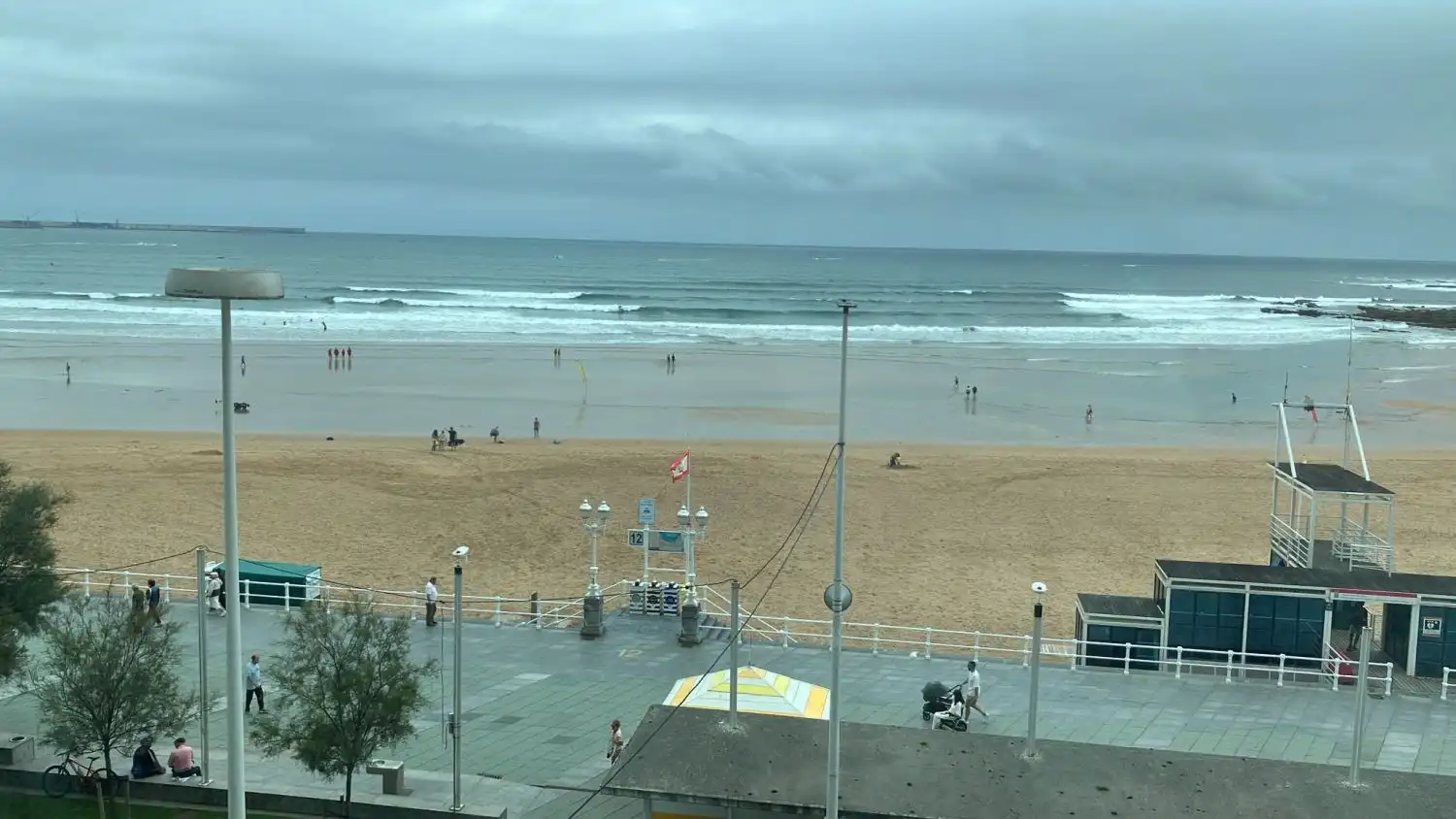 Außenansicht von Wohnung zur Miete in Gijón 