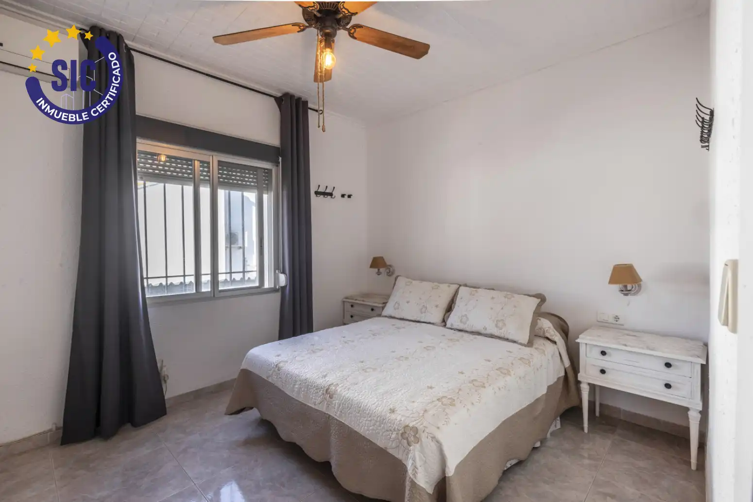 Bedroom of Houses for sale in L'Eliana  with Air Conditioner, Heating and Private garden