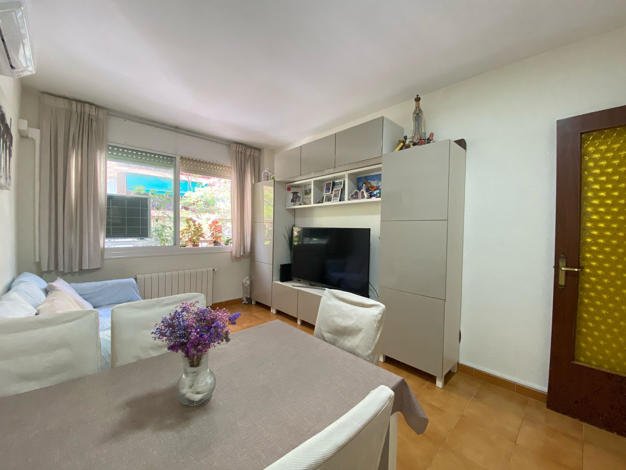 Living room of Flat for sale in  Barcelona Capital  with Heating