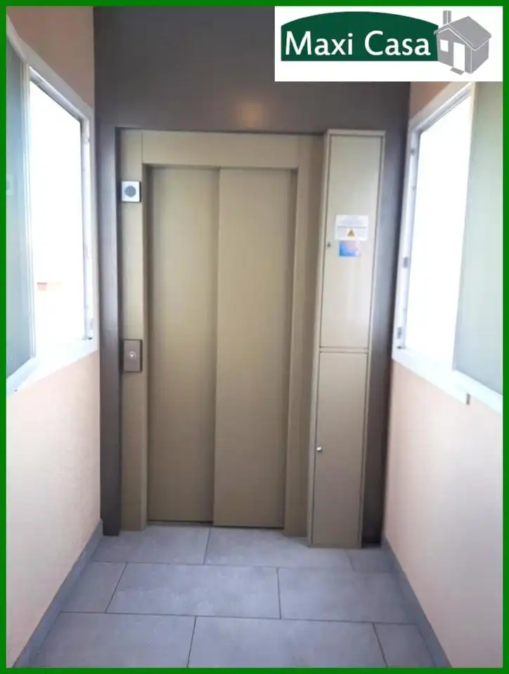 Piso en venta en De Pardo Bazán, Campoamor