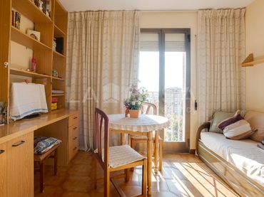 Wohnung mit Balkon zum Verkauf in Sant Martí