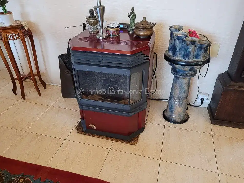 Chalet con piscina en venta en Relleu, imagen 4