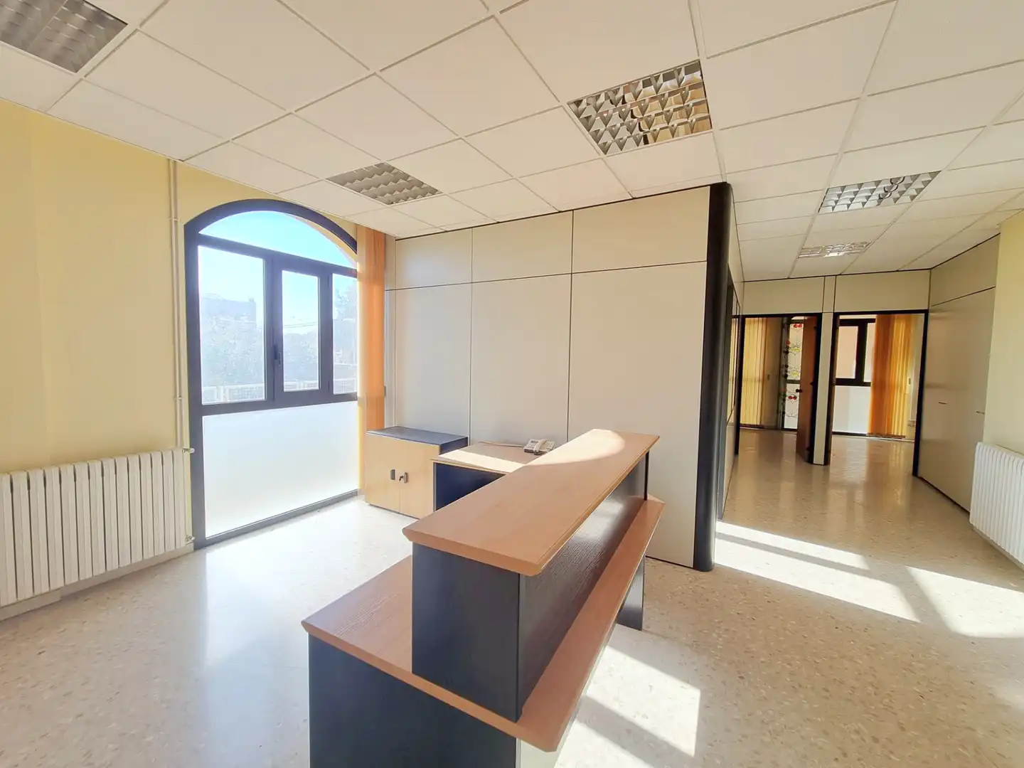Local en venda en Vic amb Aire condicionat, Calefacció i Terrassa