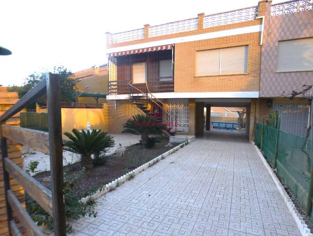 Casa-chalet en Venta en Los Puertos