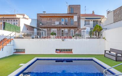 Exterior view of Apartment for sale in Sant Adrià de Besòs  with Air Conditioner, Heating and Terrace