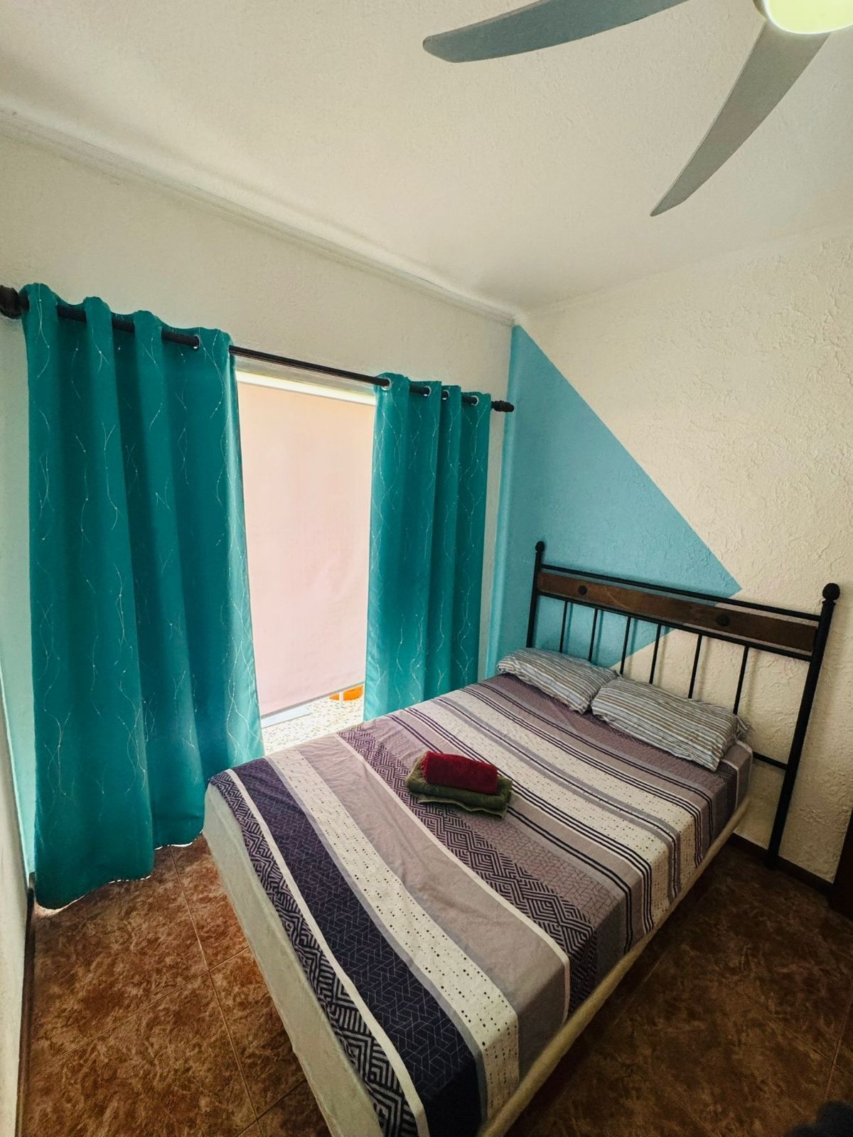 Dormitori de Apartament en venda en Alicante / Alacant amb Aire condicionat i Moblat