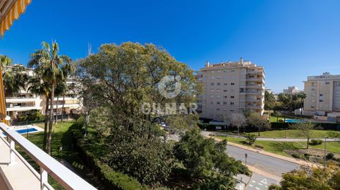 Foto 4 de Piso en venta en Arroyo de la Miel, Benalmádena