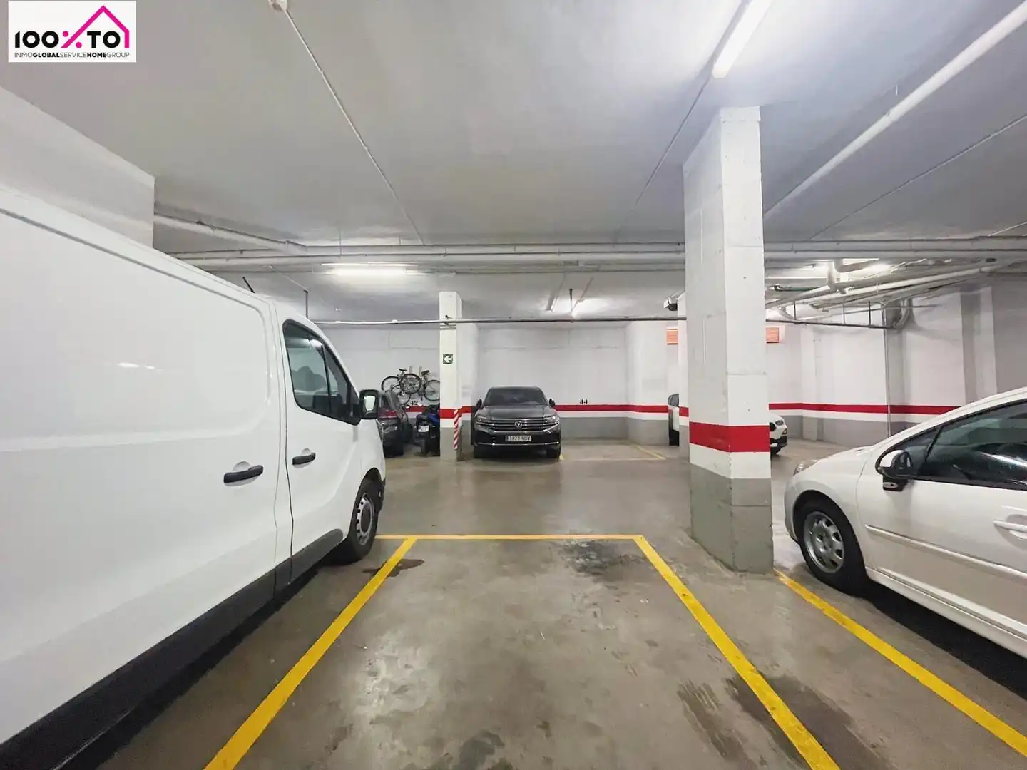Parking de Piso en venta en Paterna con Trastero y Balcón