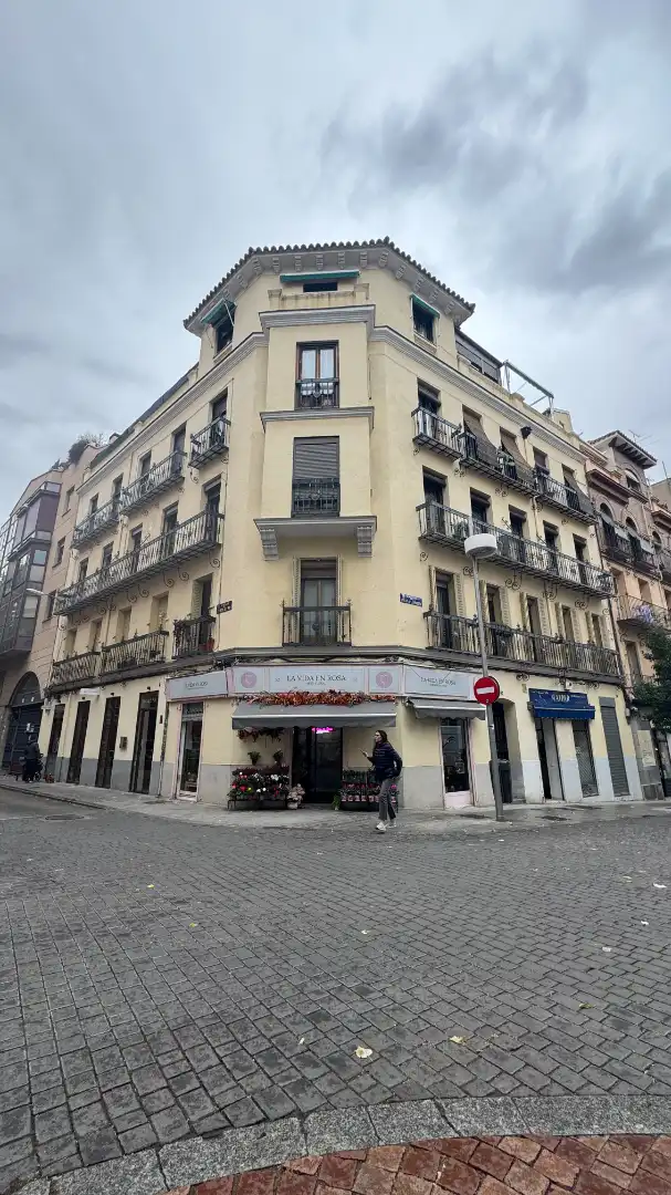 Exterior view of Flat for rent in Madrid  with Air Conditioner, Heating and Terrace