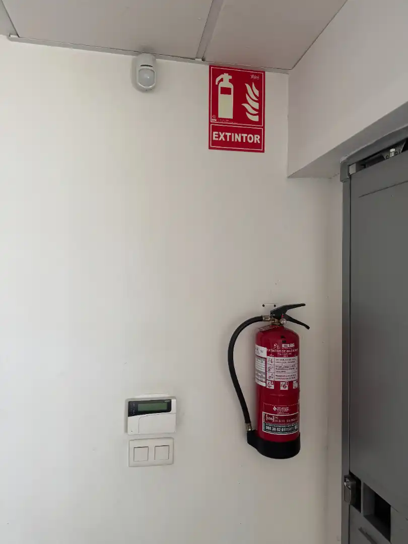 Fabrikhallen zur Miete in San Cibrao das Viñas
