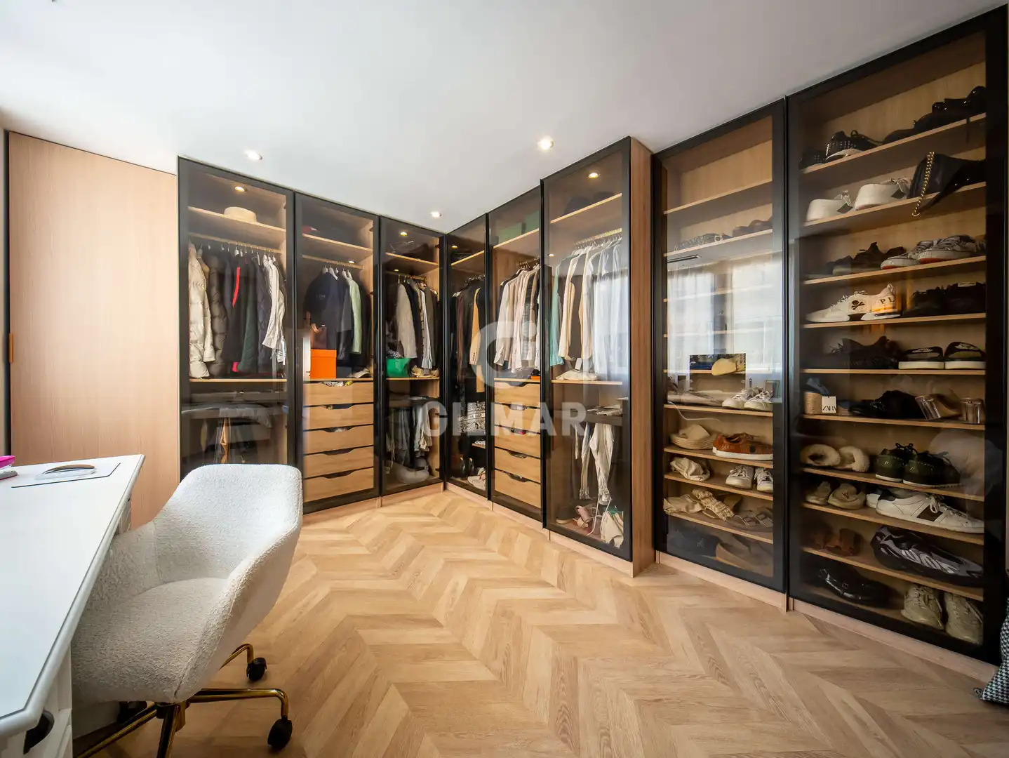 Schlafzimmer von Dachboden zum Verkauf in Madrid mit Heizung, Abstellraum und Balkon