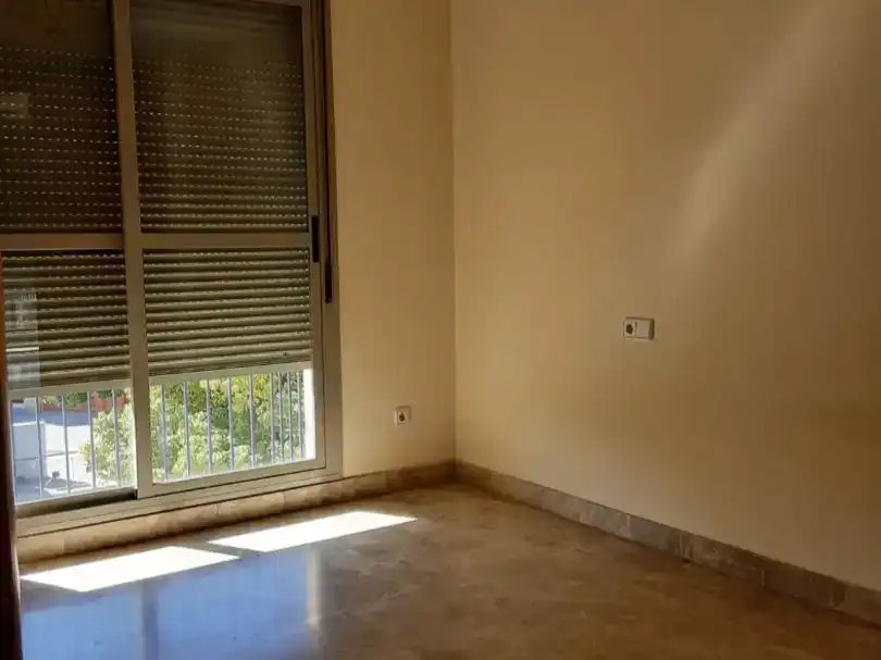 Dormitori de Pis en venda en Mairena del Alcor amb Aire condicionat i Balcó