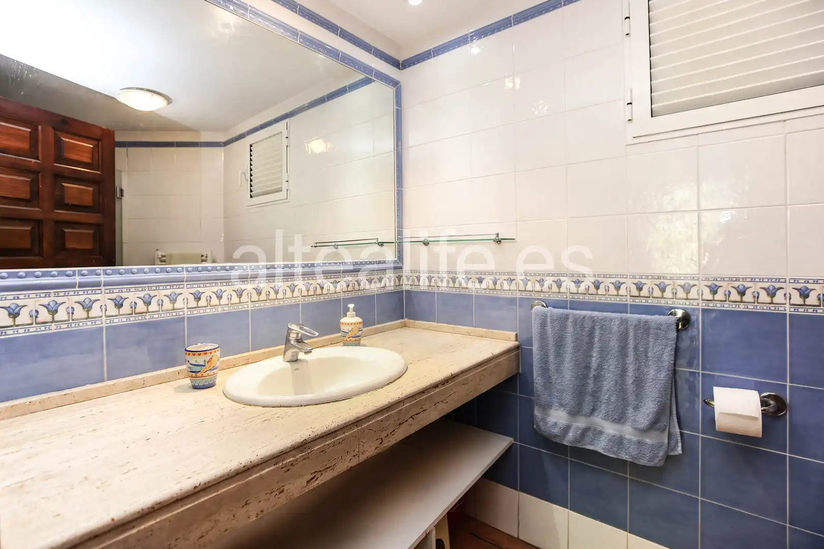 Bany de Apartament de lloguer en Altea amb Calefacció, Terrassa i Moblat