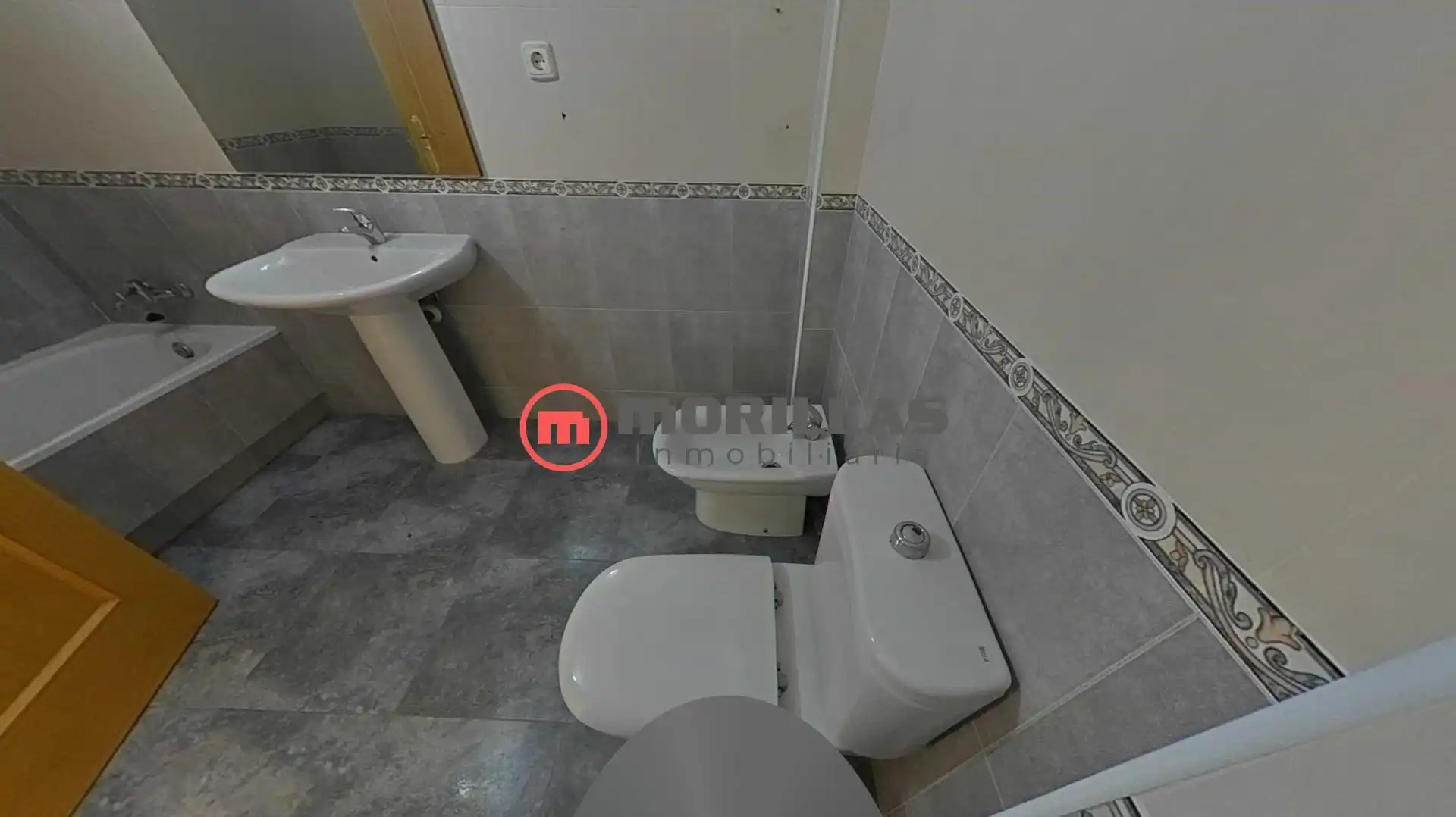 Badezimmer von Wohnung zum Verkauf in Calasparra mit Abstellraum und Balkon