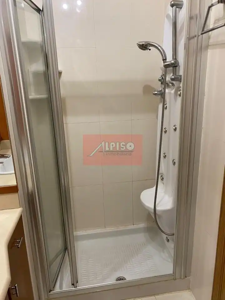 Apartment with lift to rent in Paseo, imagen 5