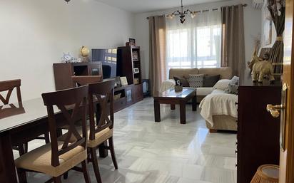 Sala d'estar de Pis en venda en Mijas amb Aire condicionat
