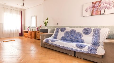 Foto 4 de Casa o xalet en venda a Jose Martinez Ruiz-azorin, Centro - Muelle Pesquero, Torrevieja
