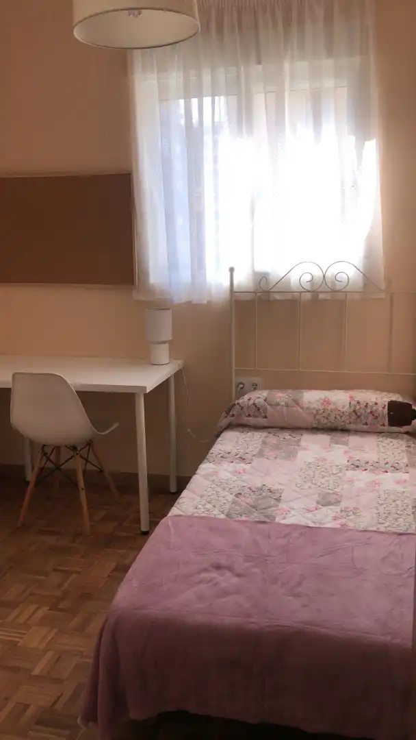 Bedroom of Flat for rent in Granada  with Terrace, Furnished and Microwave