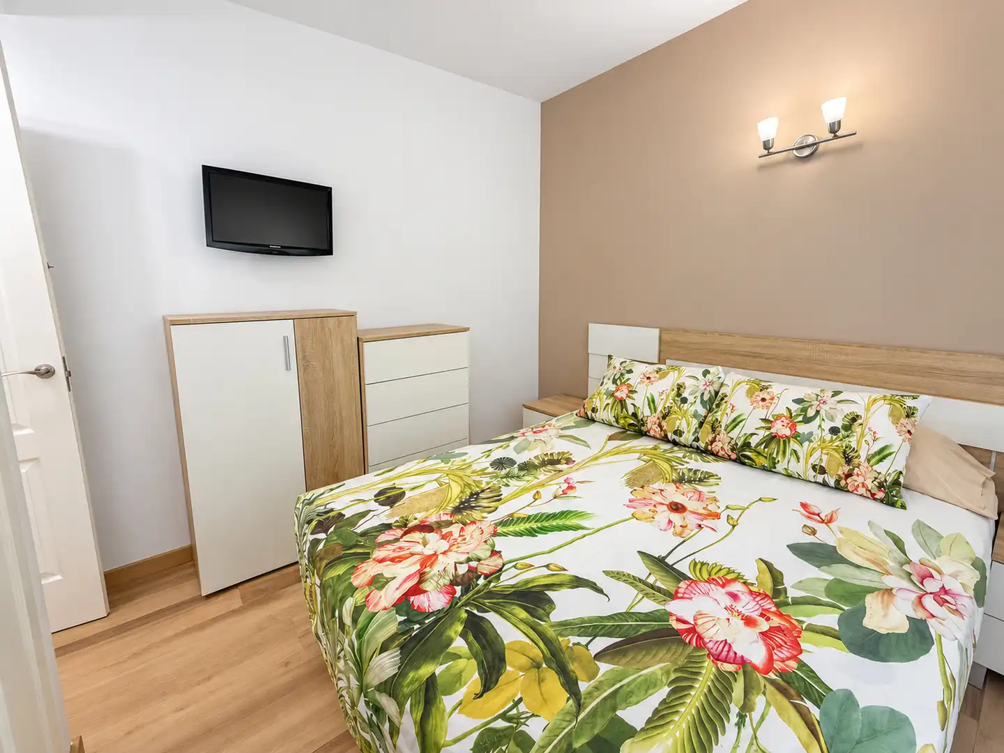 Terraced house with pool for sale in Santangelo, imagen 3