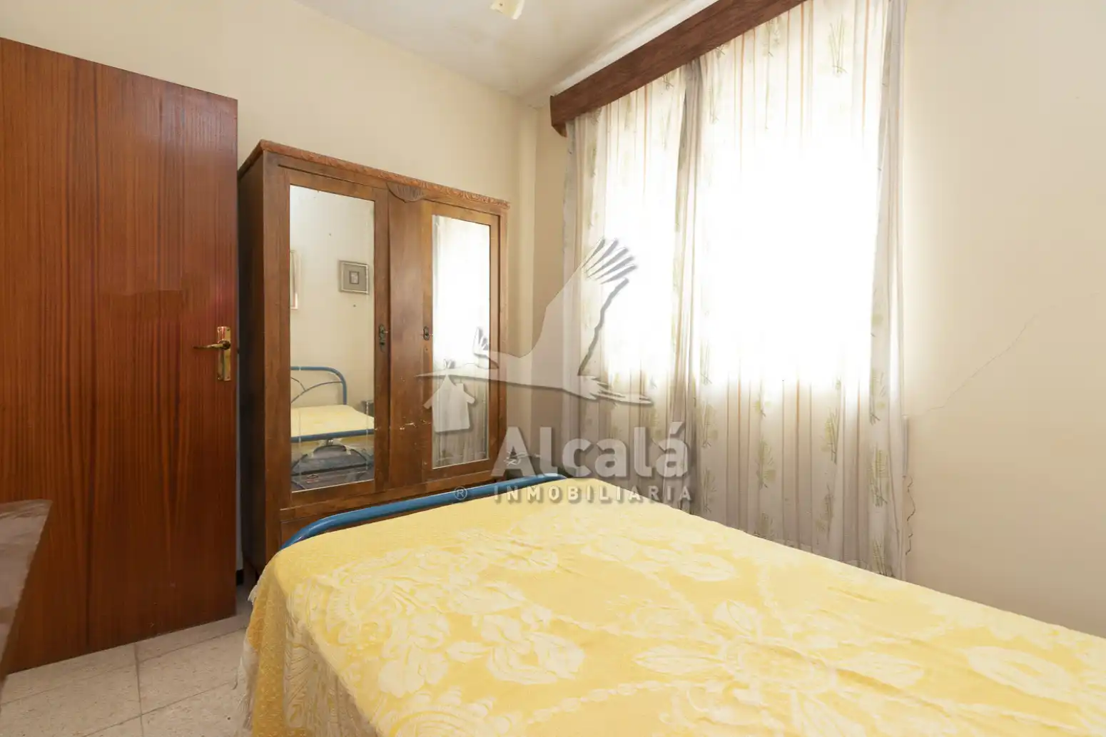 Habitación de Casa o chalet en venta en Armuña de Tajuña con Jardín privado, Trastero y Balcón