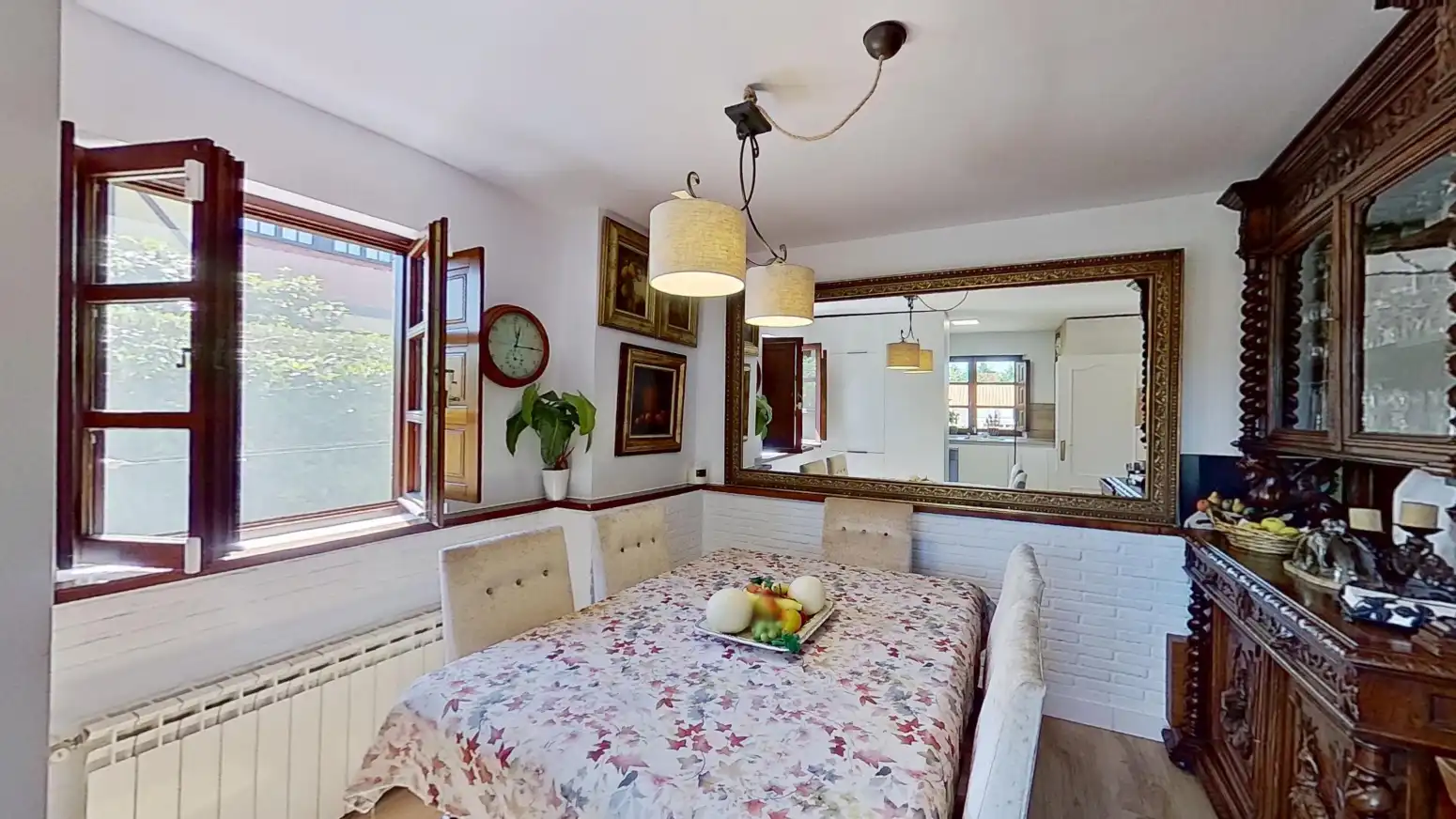 Comedor de Casa o chalet en venta en Alfoz de Lloredo con Calefacción, Terraza y Balcón