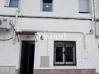 Exterior view of Single-family semi-detached for sale in Figueres  with Air Conditioner, Heating and Terrace