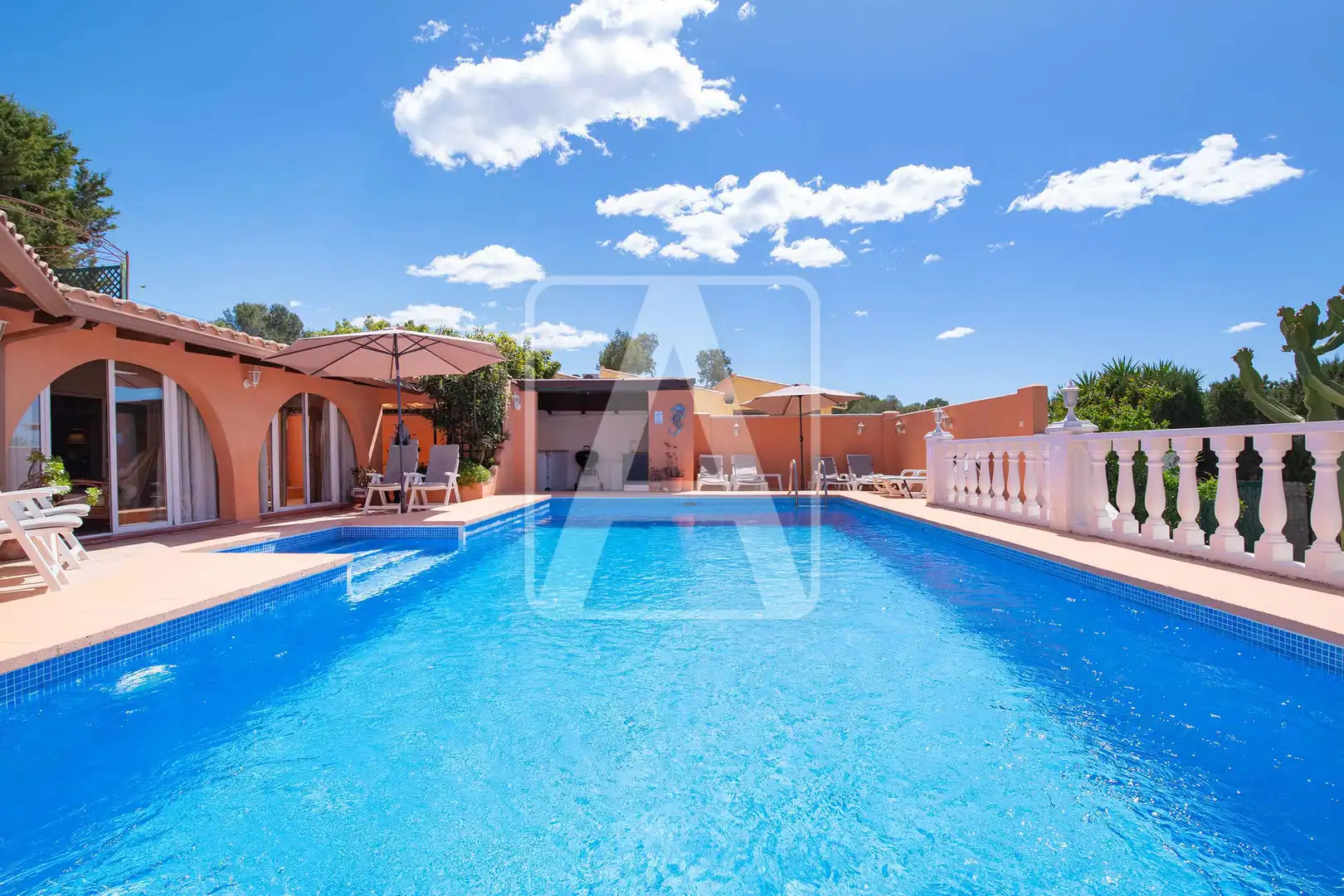 Chalet con piscina en venta en La Empedrola, imagen 3
