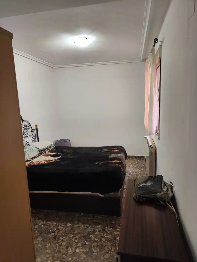 Habitación de Apartamento en venta en Albacete con Calefacción