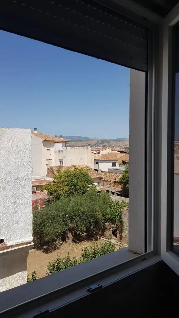 Außenansicht von Wohnungen zur Miete in La Zubia mit Terrasse und Möbliert