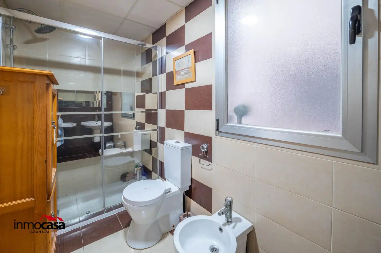 Baño de Piso en venta en Atarfe con Piscina comunitaria