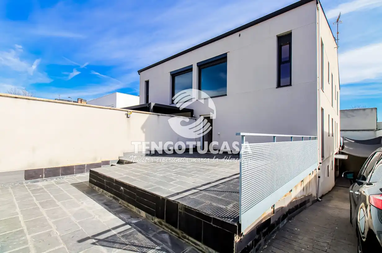 Terrace of Detached homes for rent in Madrid  with Air Conditioner, Heating and Private garden