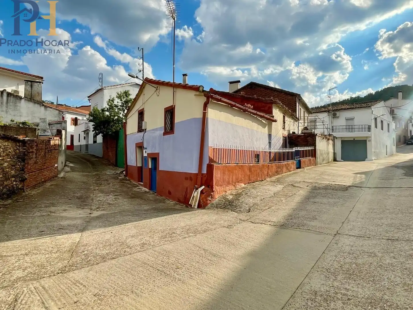 Vista exterior de Casa o xalet en venda en Puerto de San Vicente