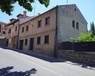 Vista exterior de Casa o xalet en venda en Segovia Capital amb Terrassa