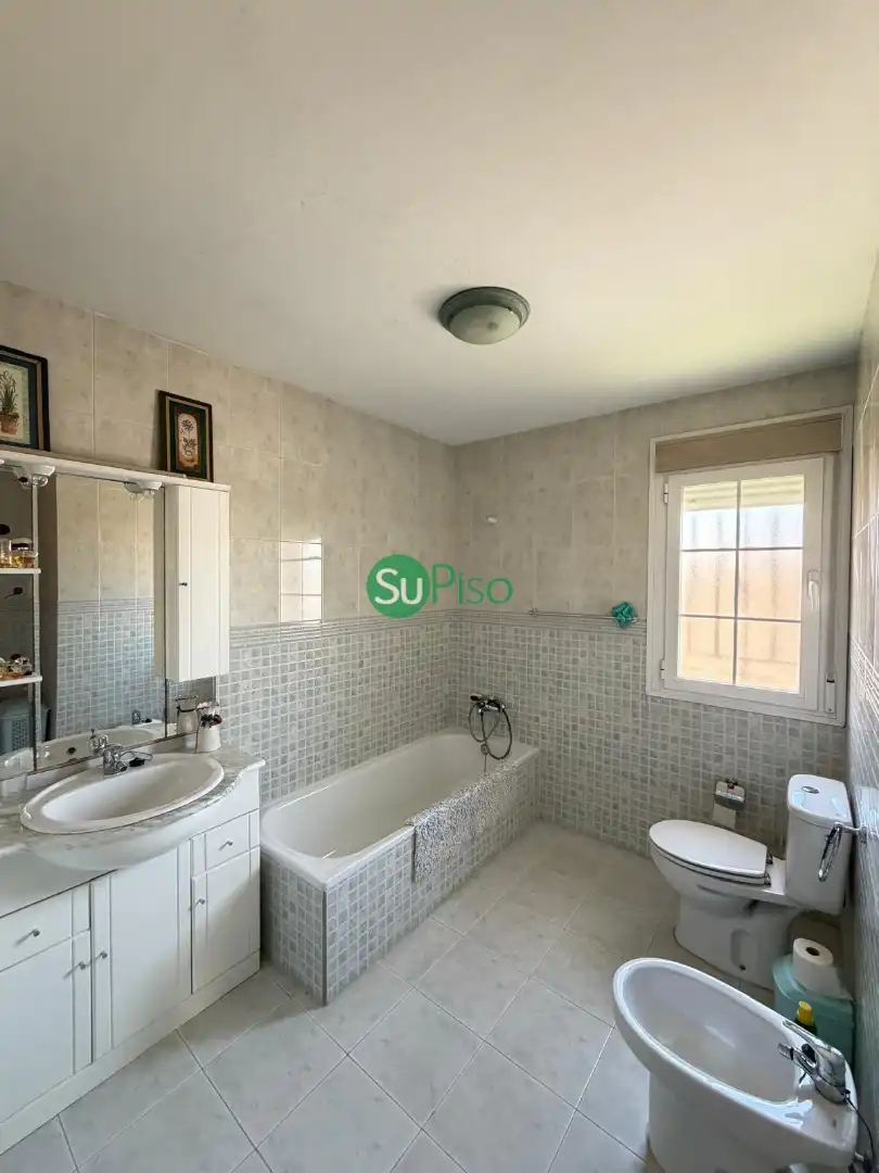 Detached house with garden for sale in Avenida Rufino Rubio 10, imagen 32