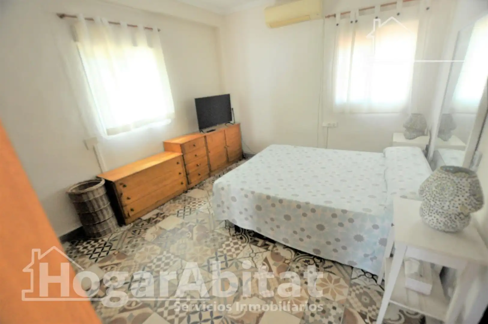 Habitación de Casa o chalet en venta en Chiva con Aire acondicionado, Calefacción y Jardín privado