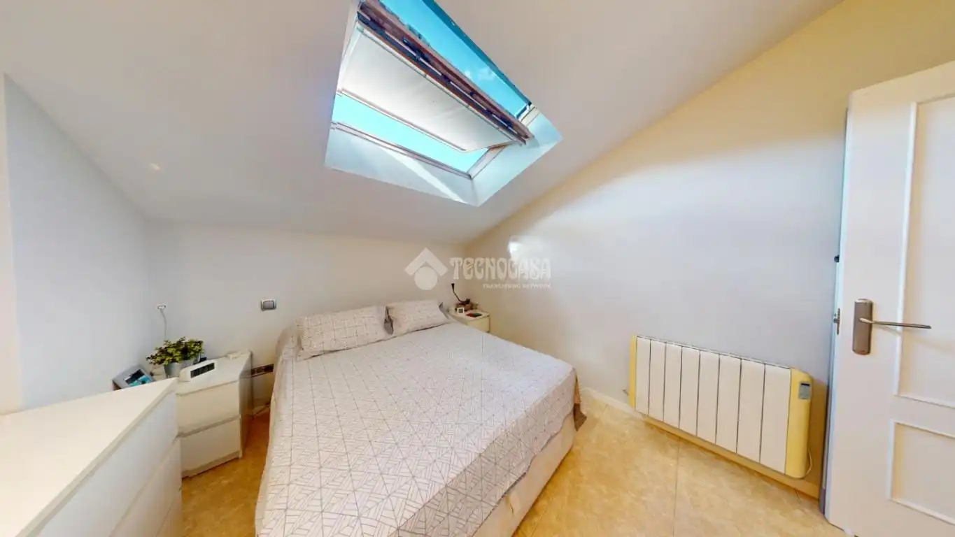 Schlafzimmer von Wohnung zum Verkauf in Azuqueca de Henares mit Klimaanlage und Heizung