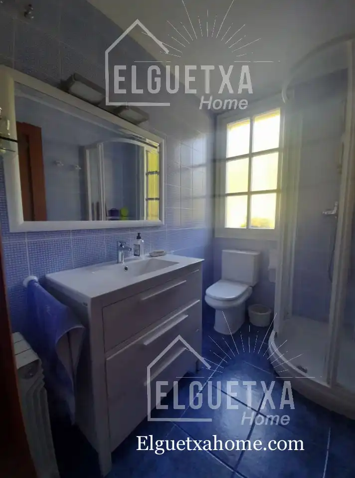 Baño de Casa adosada en venta en Plentzia con Calefacción, Jardín privado y Terraza
