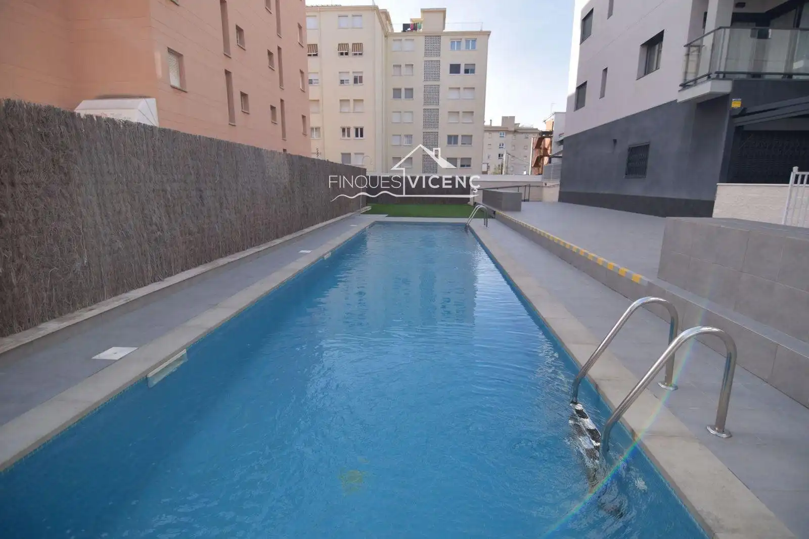 Schwimmbecken von Wohnung zur Miete in Calafell mit Klimaanlage, Heizung und Terrasse