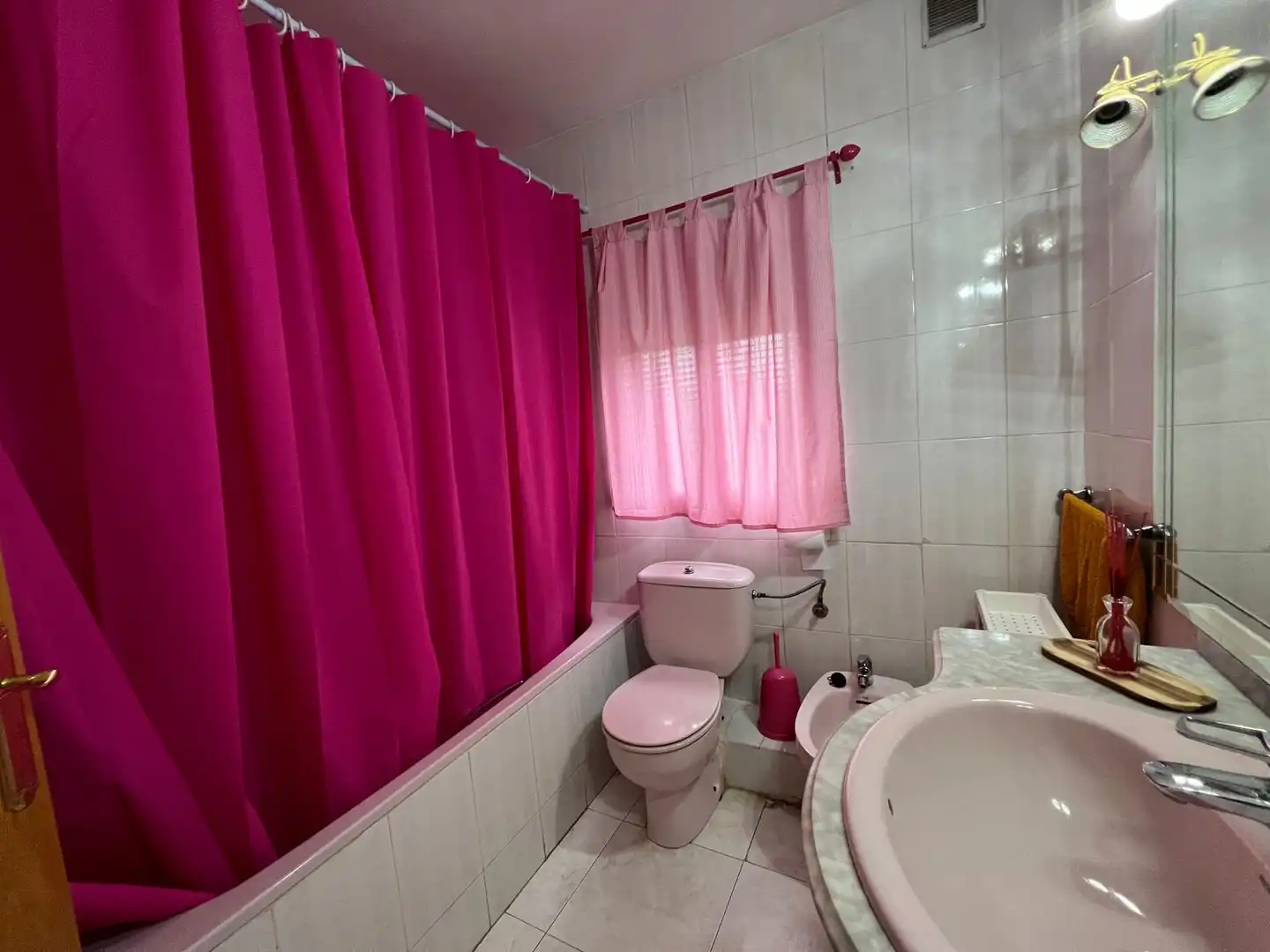 Baño de Casa o chalet en venta en Escopete con Jardín privado, Trastero y Piscina