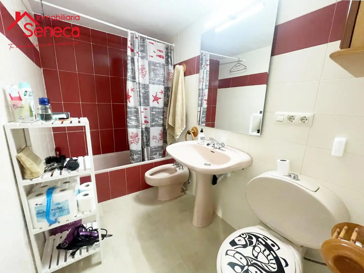 Baño de Piso de alquiler en Córdoba con Aire acondicionado, Terraza y Amueblado