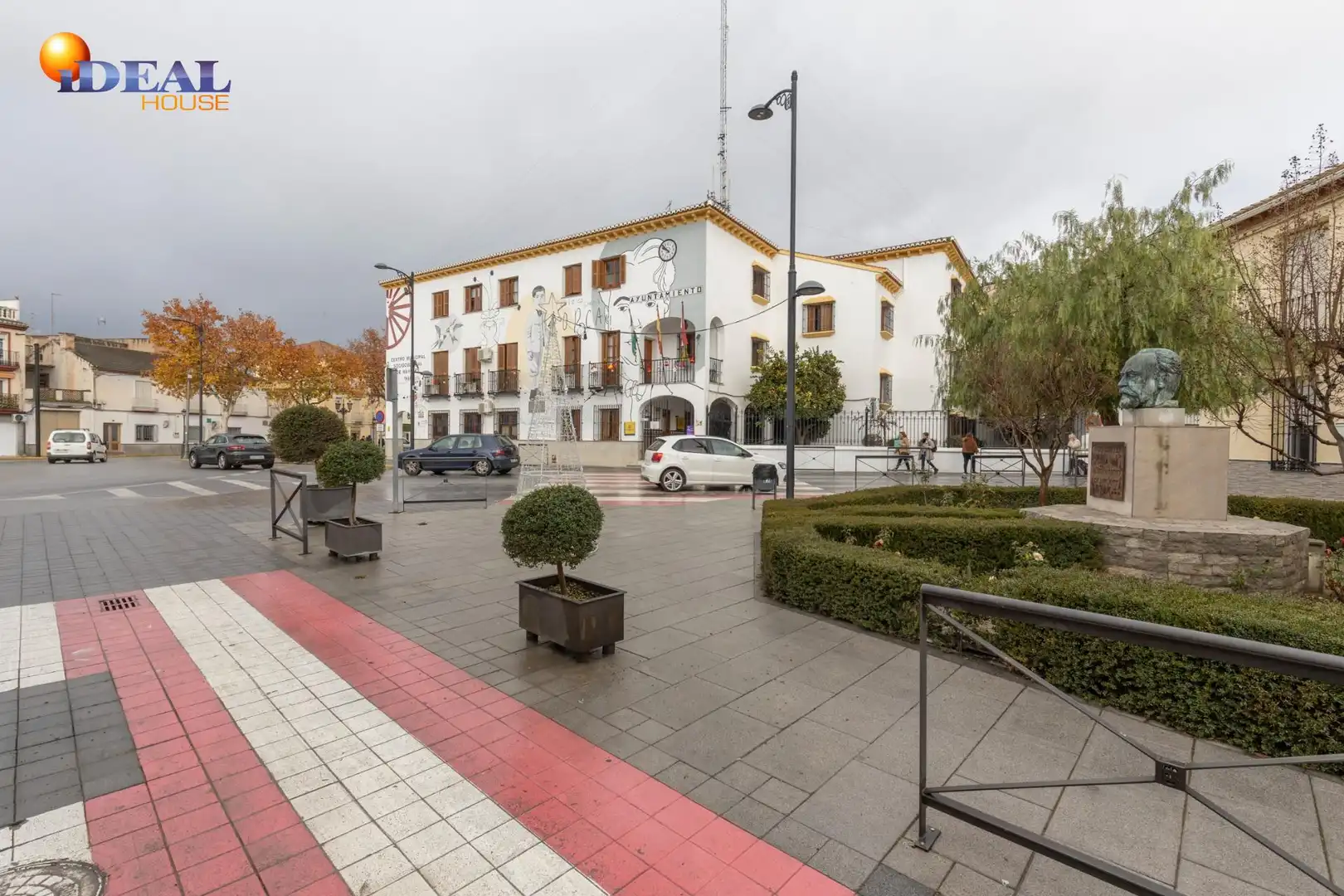 Vista exterior de Pis en venda en Fuente Vaqueros amb Aire condicionat i Balcó