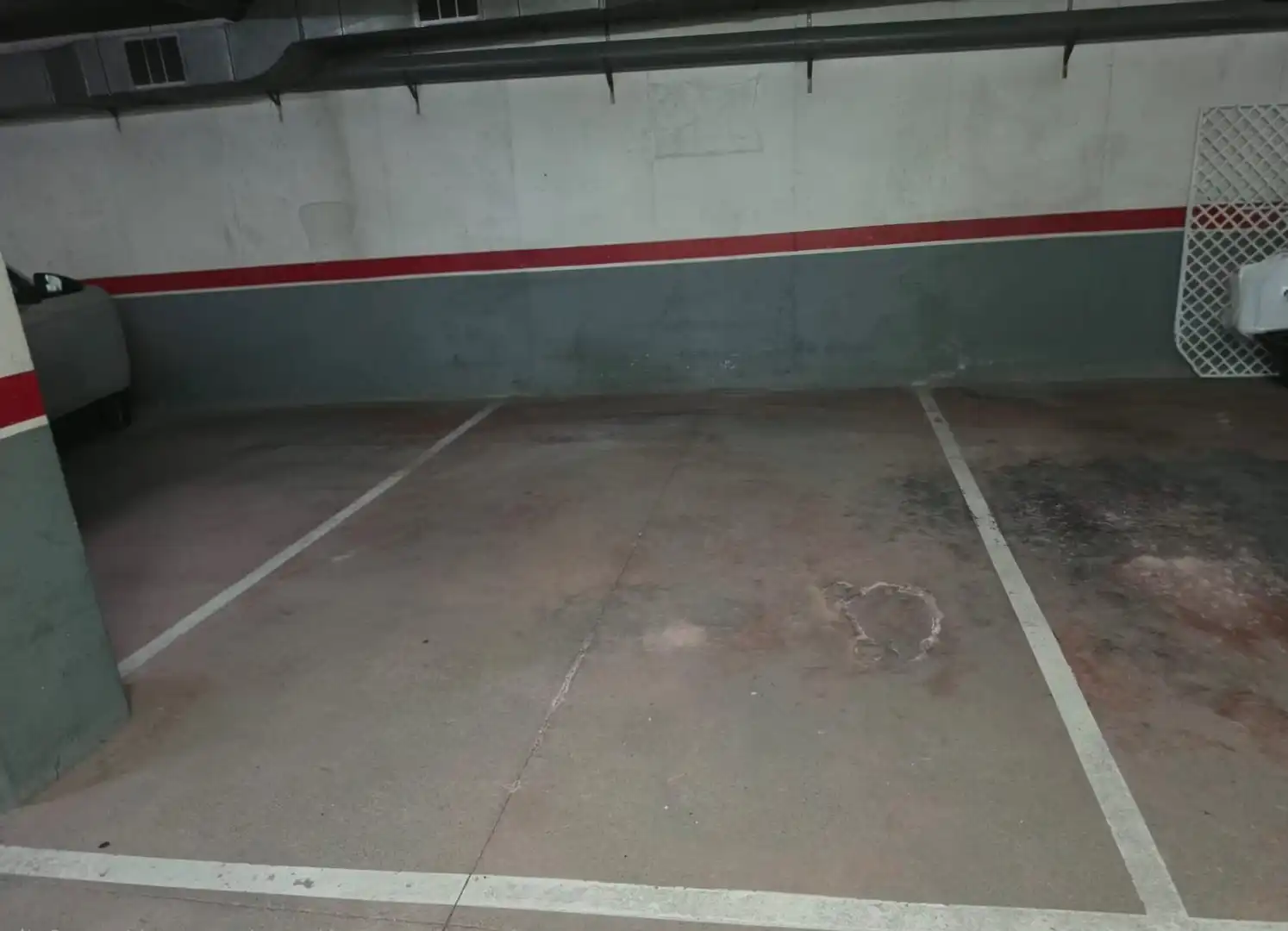 Parkplatz von Wohnung zum Verkauf in Vilanova i la Geltrú mit Heizung, Terrasse und Ofen