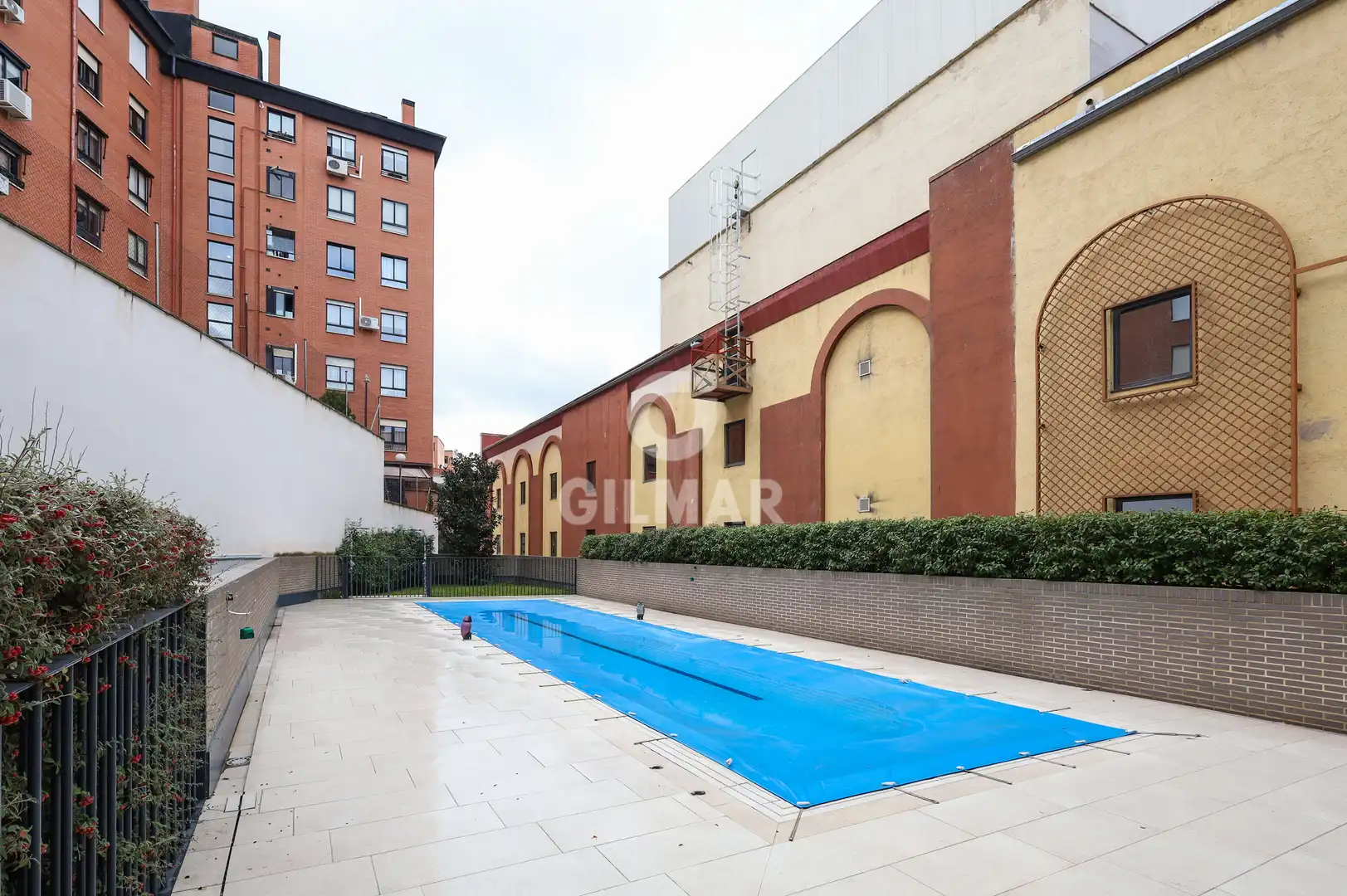 Piscina de Ático en venta en Madrid con Calefacción, Jardín privado y Trastero