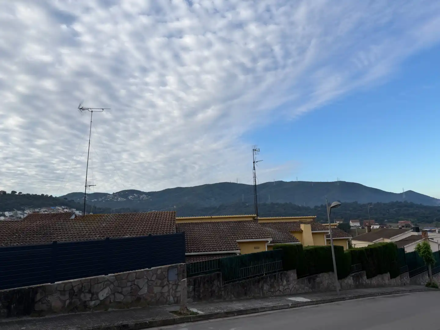 Außenansicht von Residential zum Verkauf in Sant Fost de Campsentelles