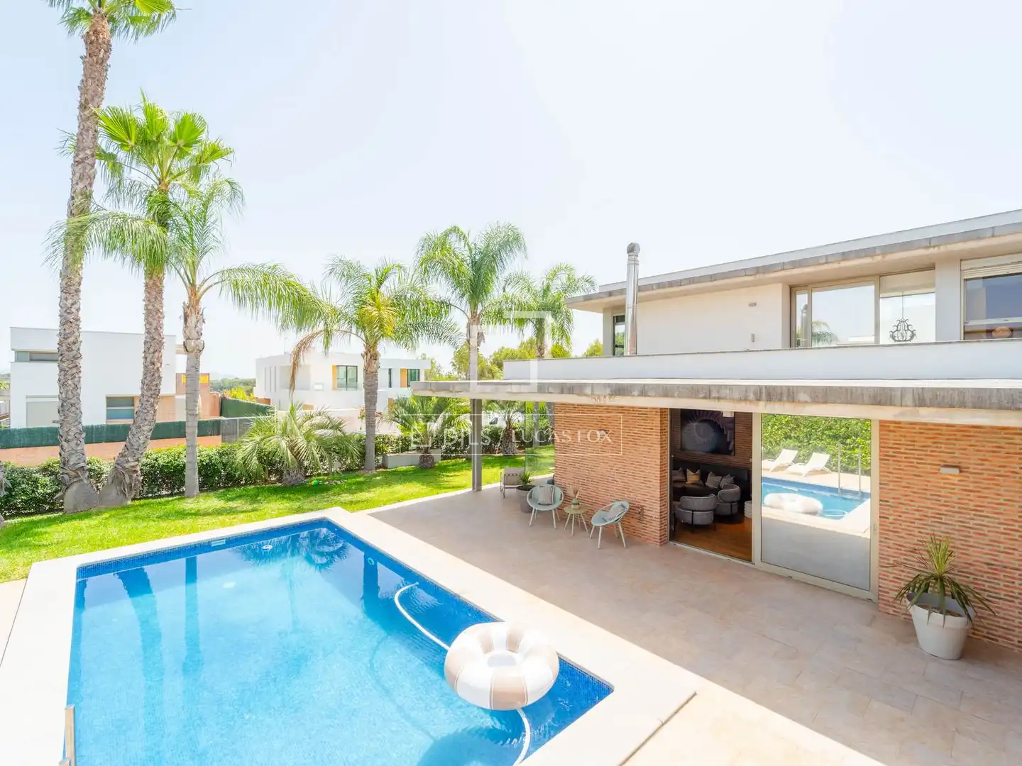 Piscina de Casa o xalet en venda en Bétera amb Aire condicionat, Jardí privat i Terrassa