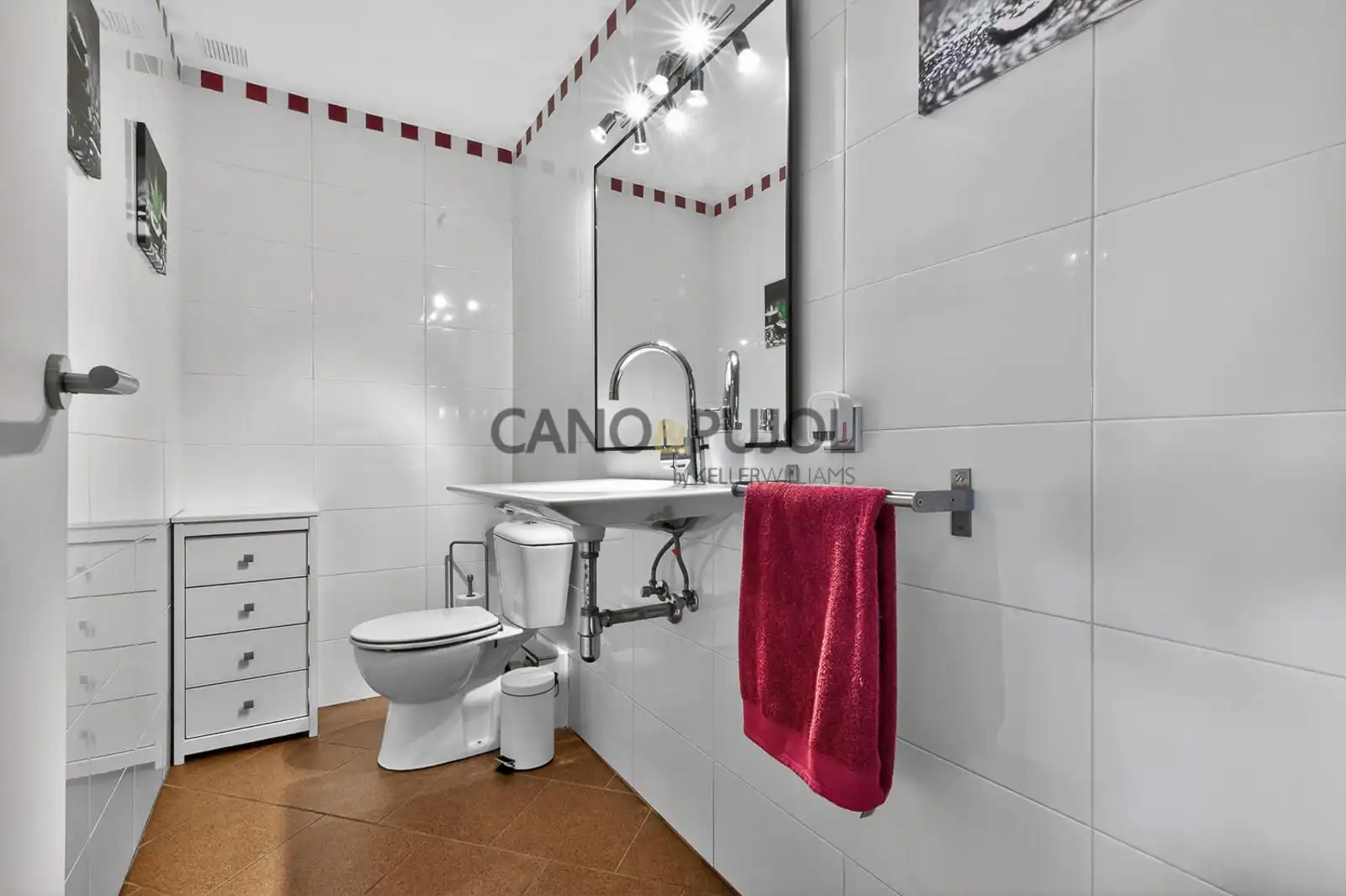 Bathroom of Houses for sale in Terrassa  with Air Conditioner, Heating and Terrace
